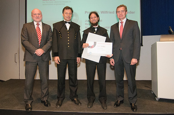 Dipl.-Ing. Clemens Krautgasser (2.v.r.) erhielt den dritten Preis des Johann Puch Innovation Awards.
